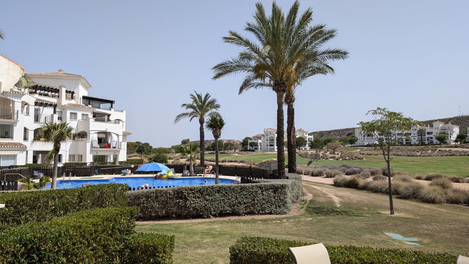 Bazény v Hacienda Apartment